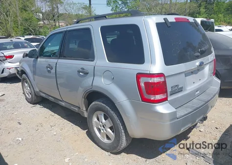 2011 Ford Escape Xlt from USA, damaged, VIN 1FMCU9DG9BKB50821